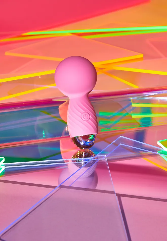 Love to Love US Female Sex Toys Itsy Bitsy Rechargeable Wand