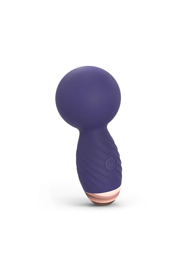 Love to Love US Female Sex Toys Itsy Bitsy Rechargeable Wand